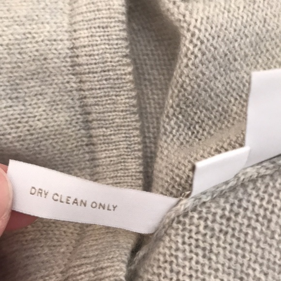 Bamford England 100% Cashmere Sweater, Light Gray - Picture 6 of 6